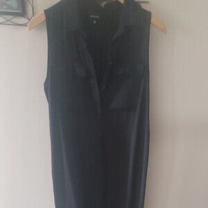 WhoWhatWear Long Black Poly Sleeveless Duster Collared Pockets Buttons Slits M